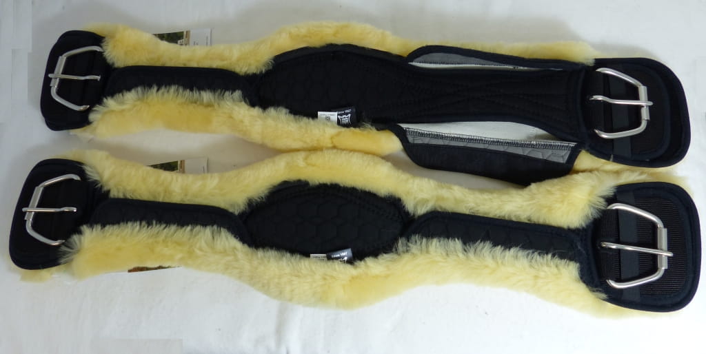 Mattes Lammfell Bauchgurt anatomisch Bezug abnehmbar