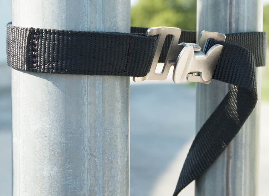 Mustang Gate Strap Torverschluss