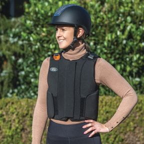 Reithelme & Sicherheitswesten