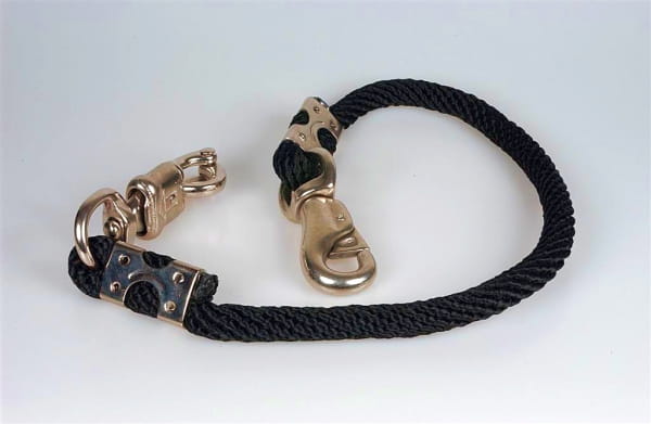 TRAILER TIE