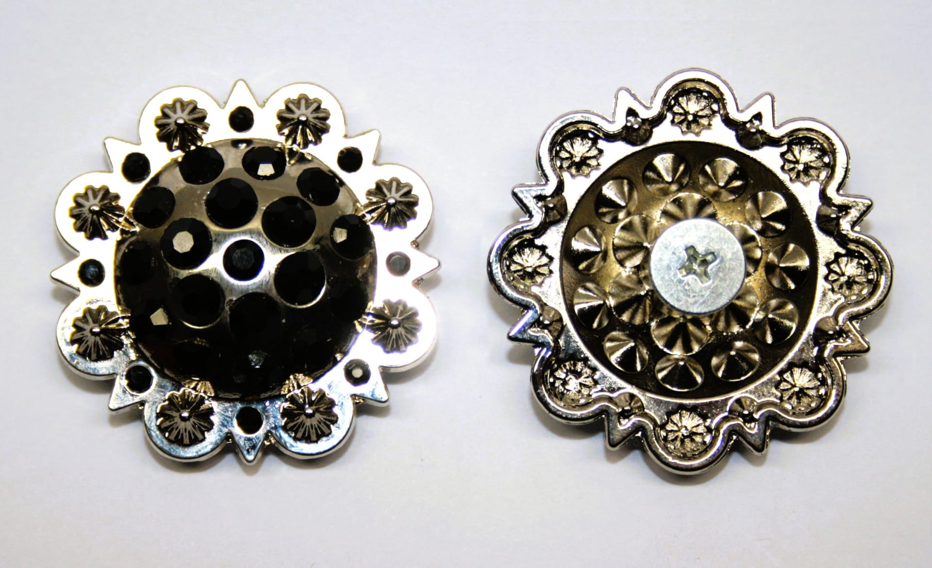 Colorfull Line Concho glänzend schwarz 1 3/8"