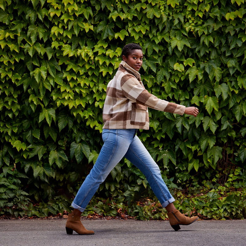 Ariat Women High Rise Bridle Slim Straight Leg Jeans